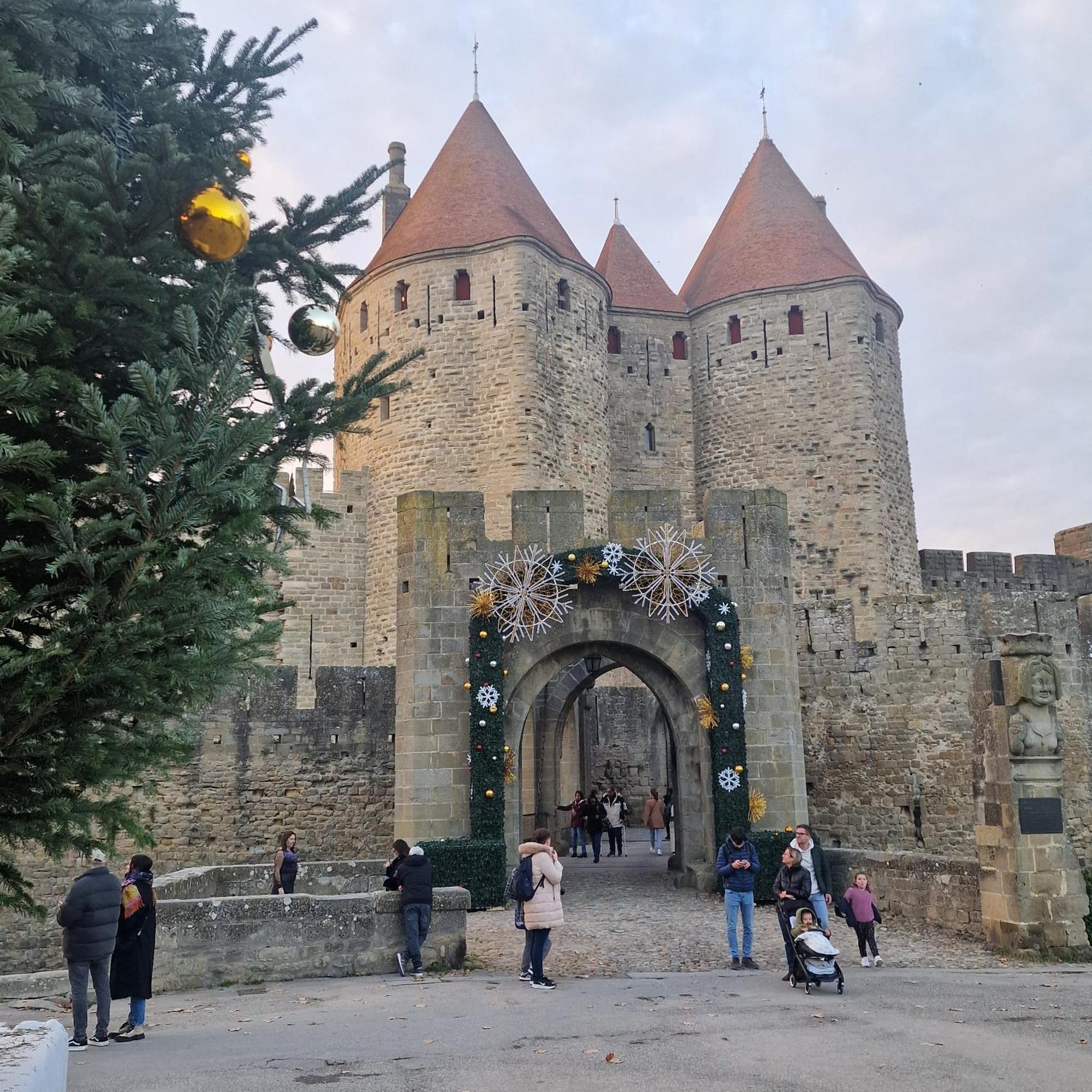 Апартаменты Montez Au Creneau, Face A La Cite Vue Sublime Каркассон Экстерьер фото